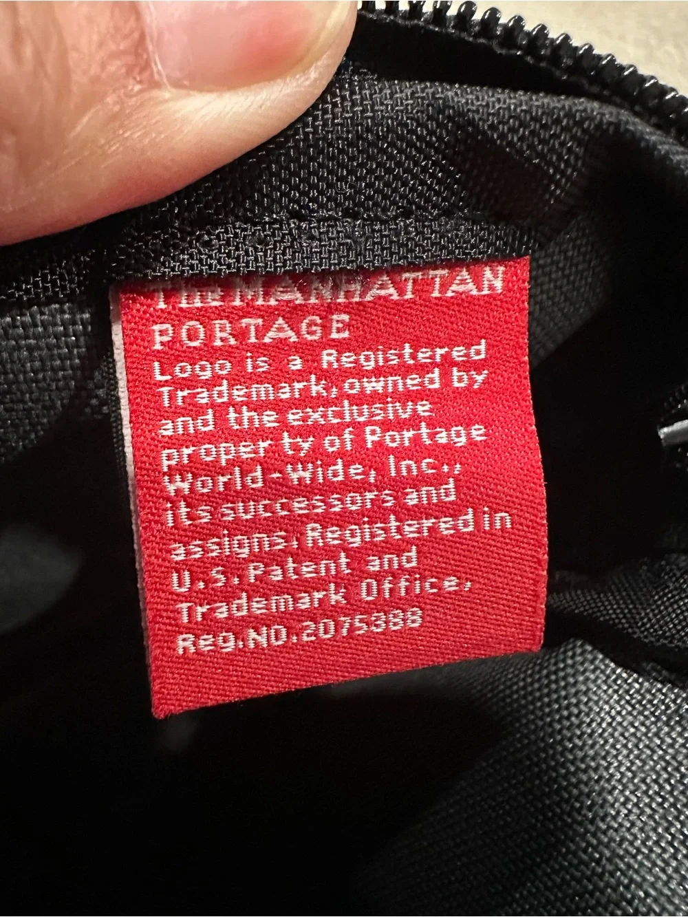 BGA35 NWOT Manhattan Portage Urban Bag Grey Retail $59